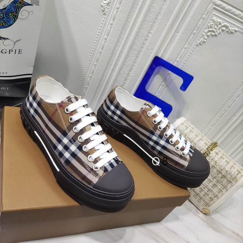 men Burberry shoes-392
